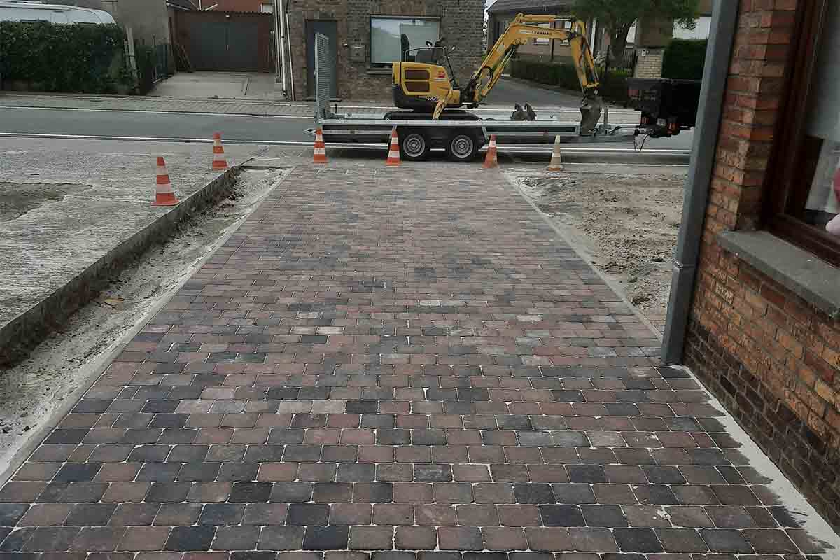 Opritten & Terrassen - Miny Algemene Bouwwerken Opritten & Terrassen - Miny Algemene Bouwwerken